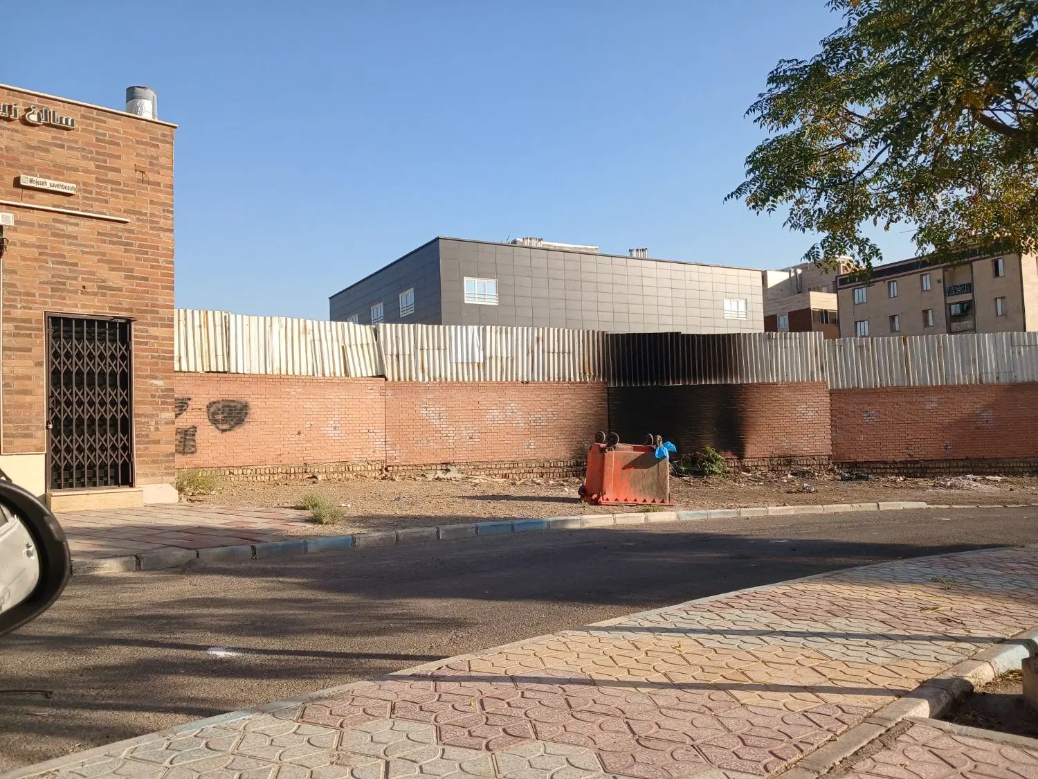 زمین تجاری سند دار
