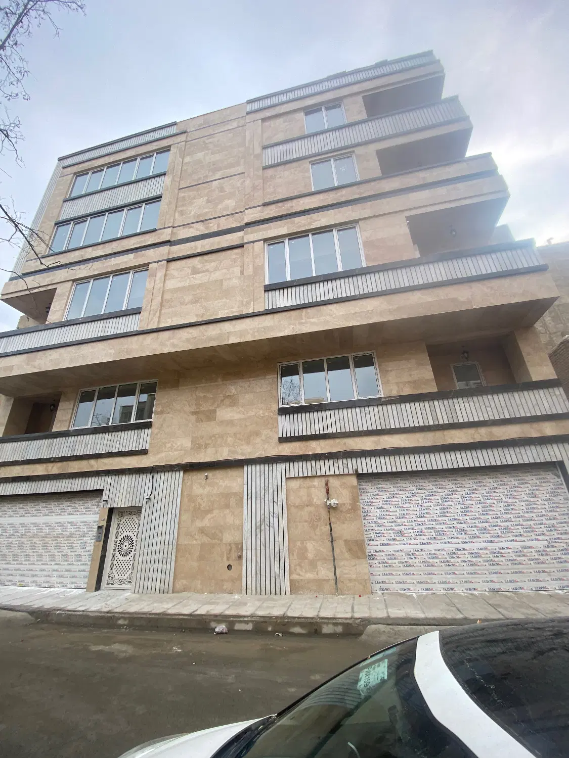 140متری خانم انصاری اجاره