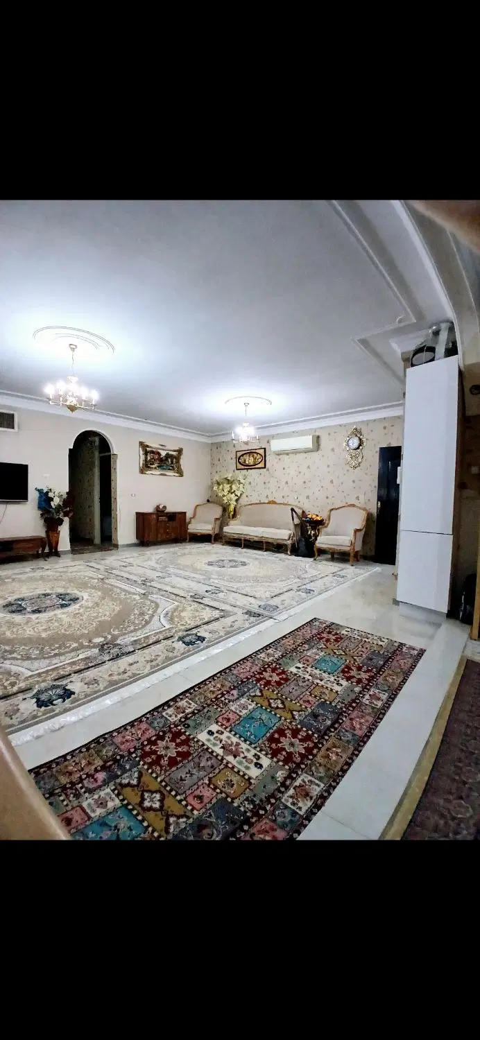 فروش آپارتمان دارای پارکینگ انباری بالکن
