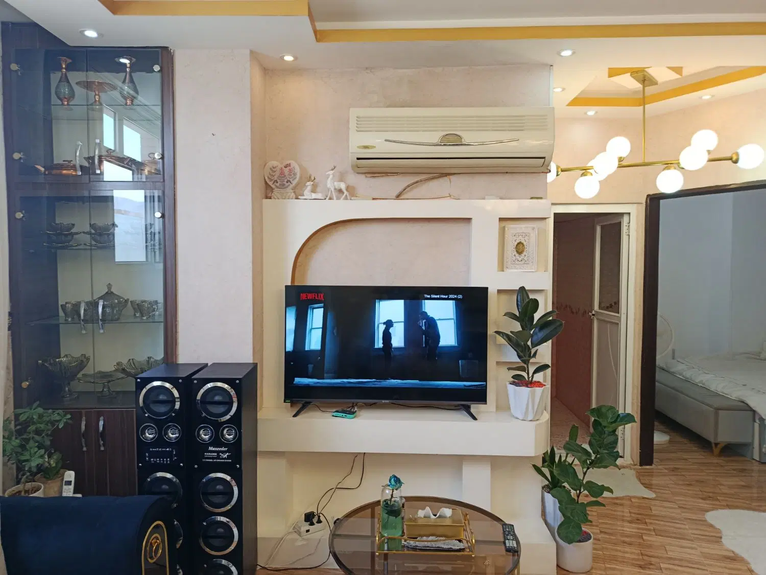 آپارتمان شیک ونقلی
