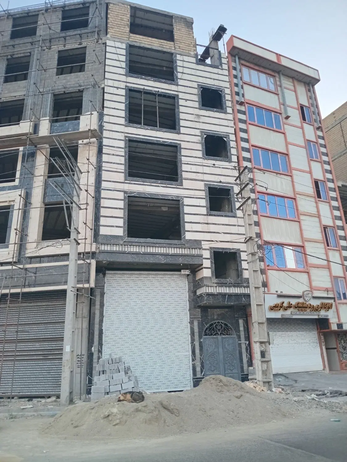 واحد اداری تجاری
