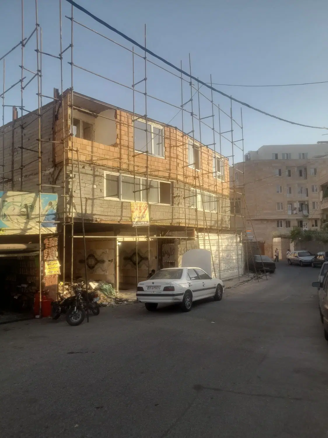 خانه نیمه کاره۲خوابه دوبر نبش معاوضه باخودرو