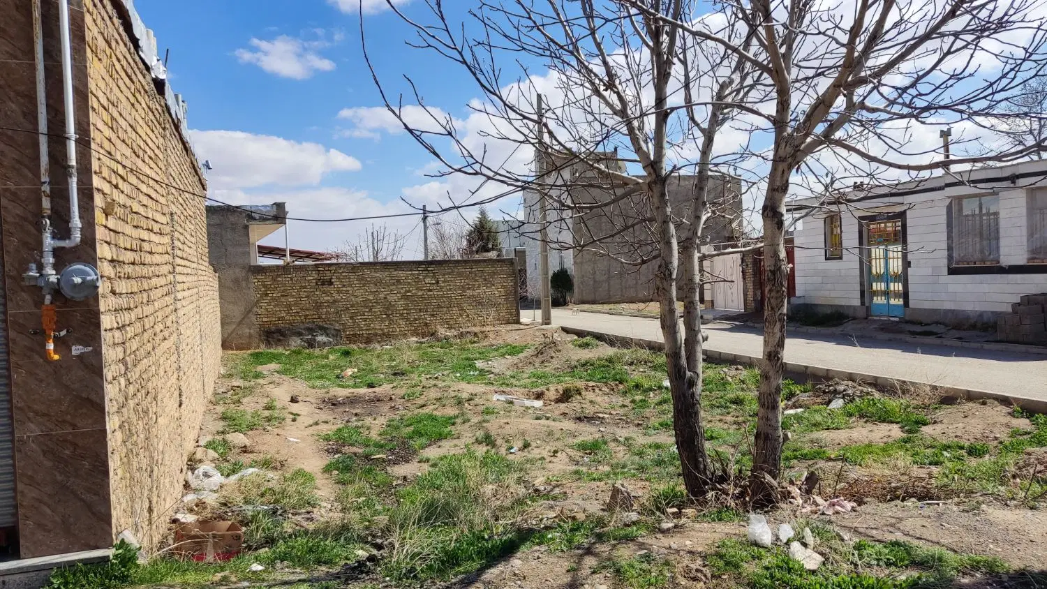 زمین مسکونی