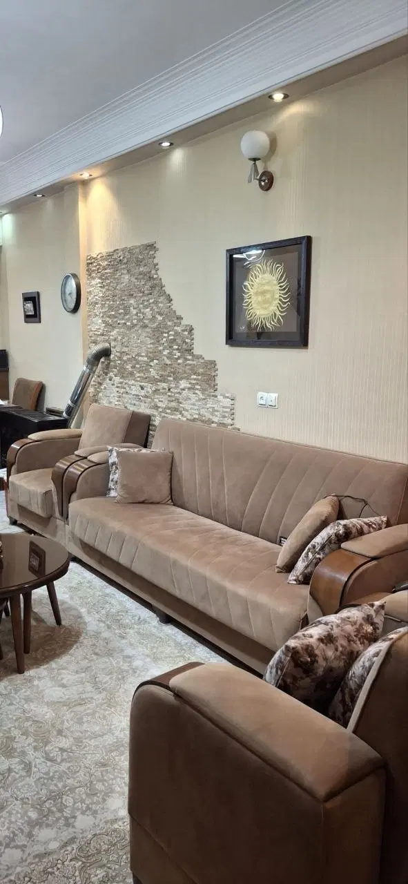 نوروزیان ۷۱ متری
