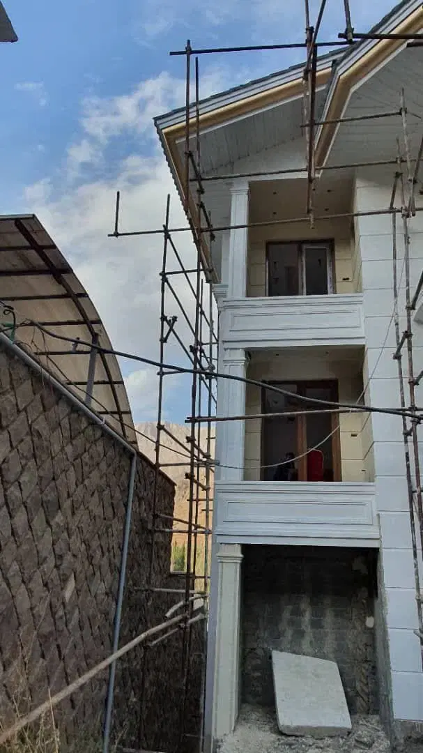 فروش ویلا۱۶۰۰مترزمین۱۲۰۰ متر بنا رودهن ابتدا آبعلی
