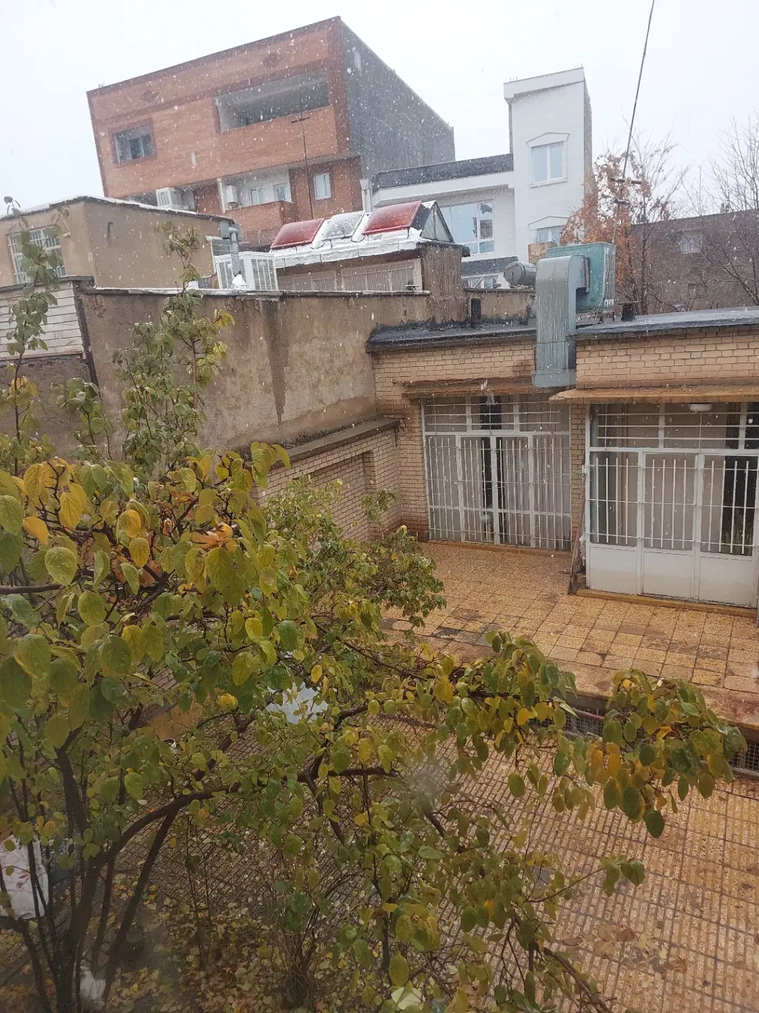 فروش خانه ویلایی میدان ژاندارمری خیابان اصلی
