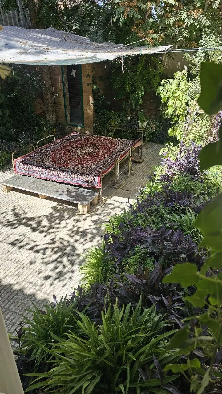 خانه ویلایی سه طبقه شریعتی