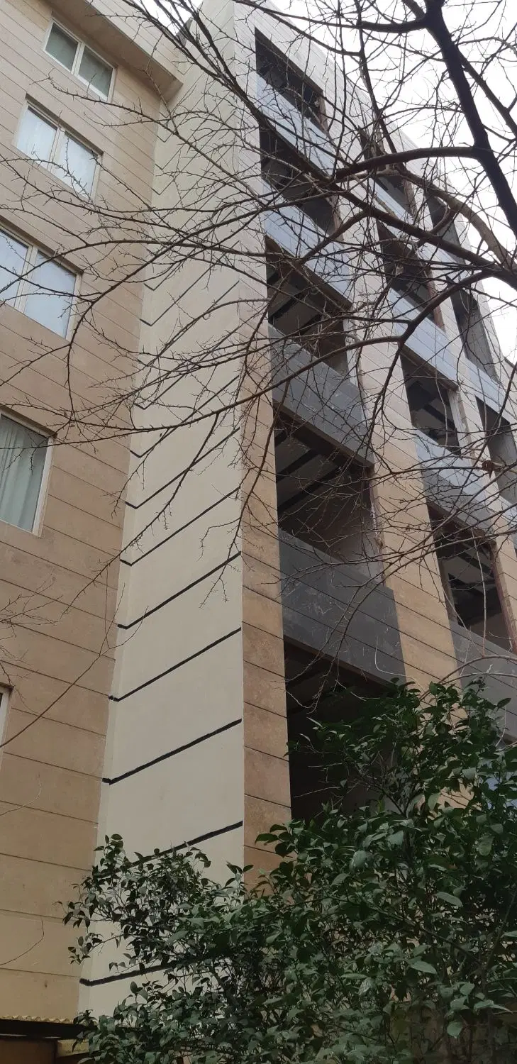 اپارتمان ۹۸متری تک واحدی نوساز