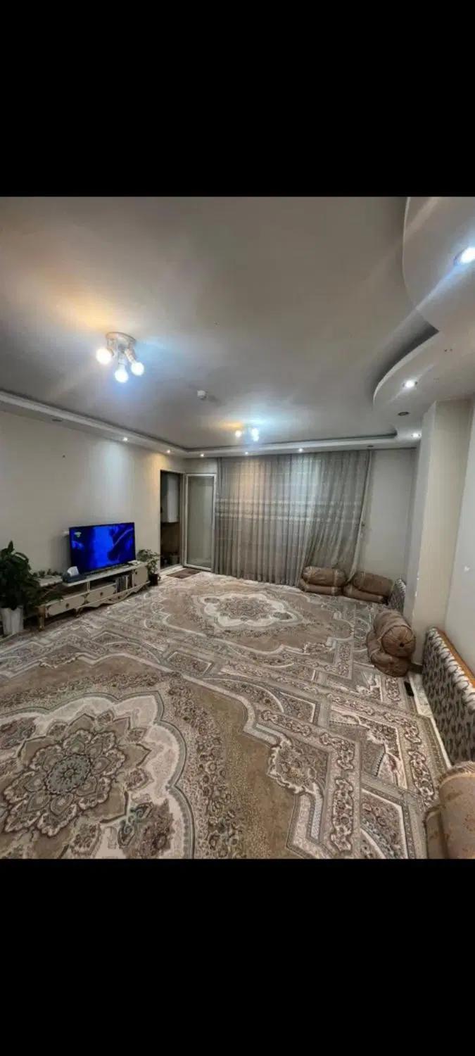 خانه ای 5تیپ مربع بزرگ‌