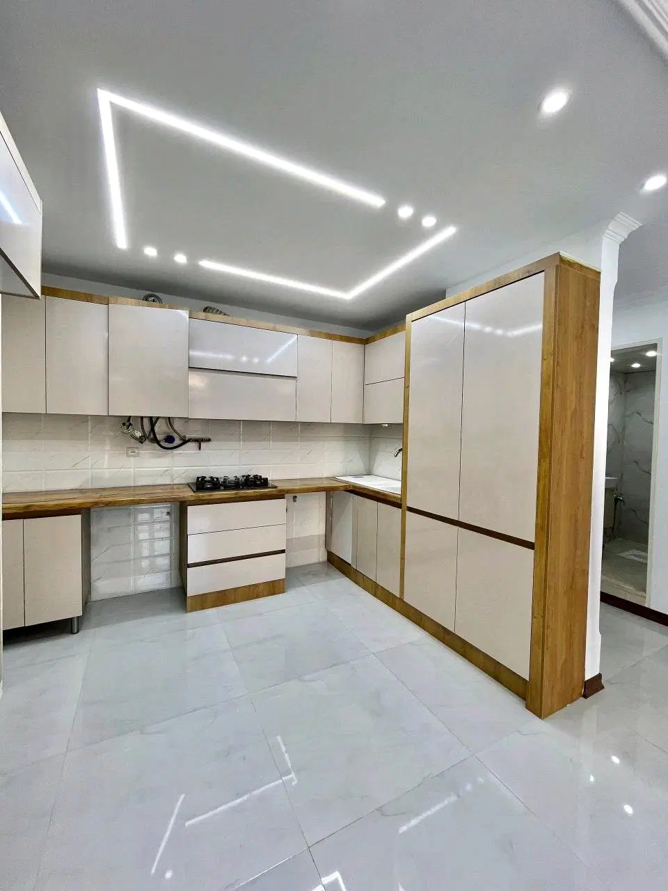۶۳متر ۲خواب طبقه۲_پارکینگ سندی_۶ واحدی_دیزاین شده