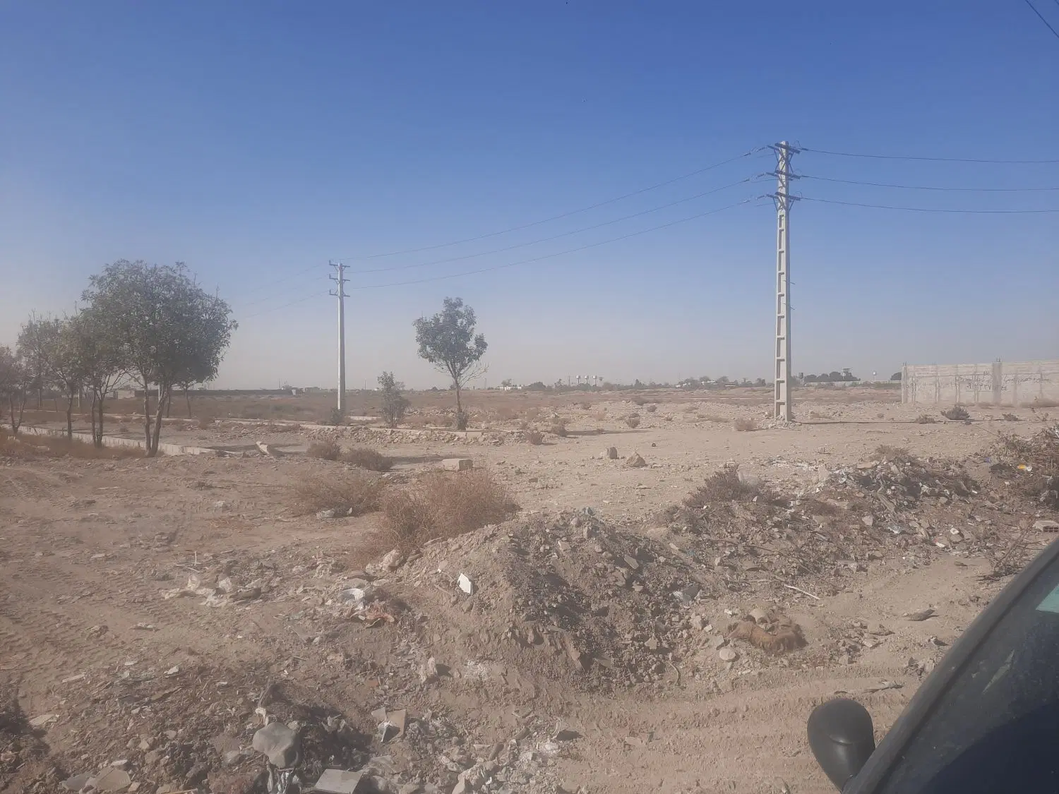 زمین ۲۴۱متر(پشت بر) و۲۴۷متر بالای تاسیسات سندتکبرگ