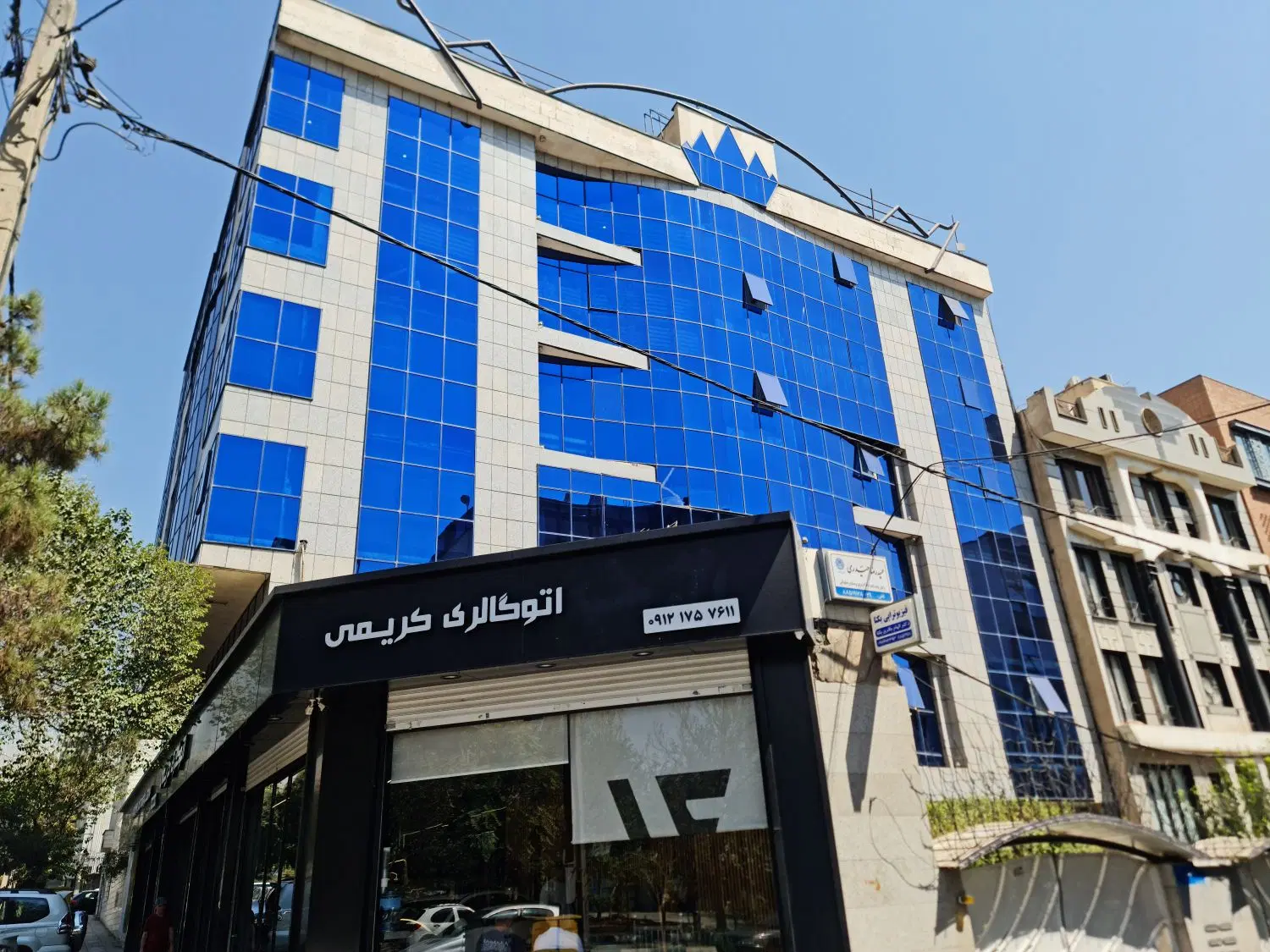 بر قنبرزاده ، سند اداری ، ۲ پارکینگ