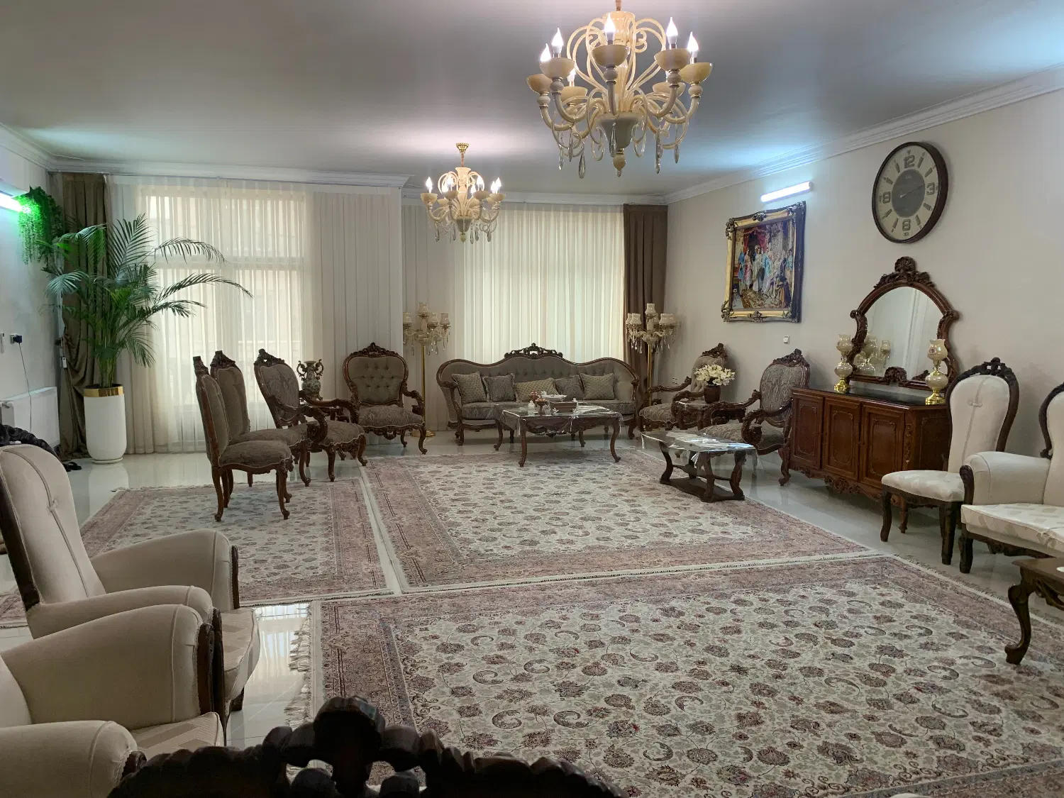 ویلایی۲۴۰متر نارون