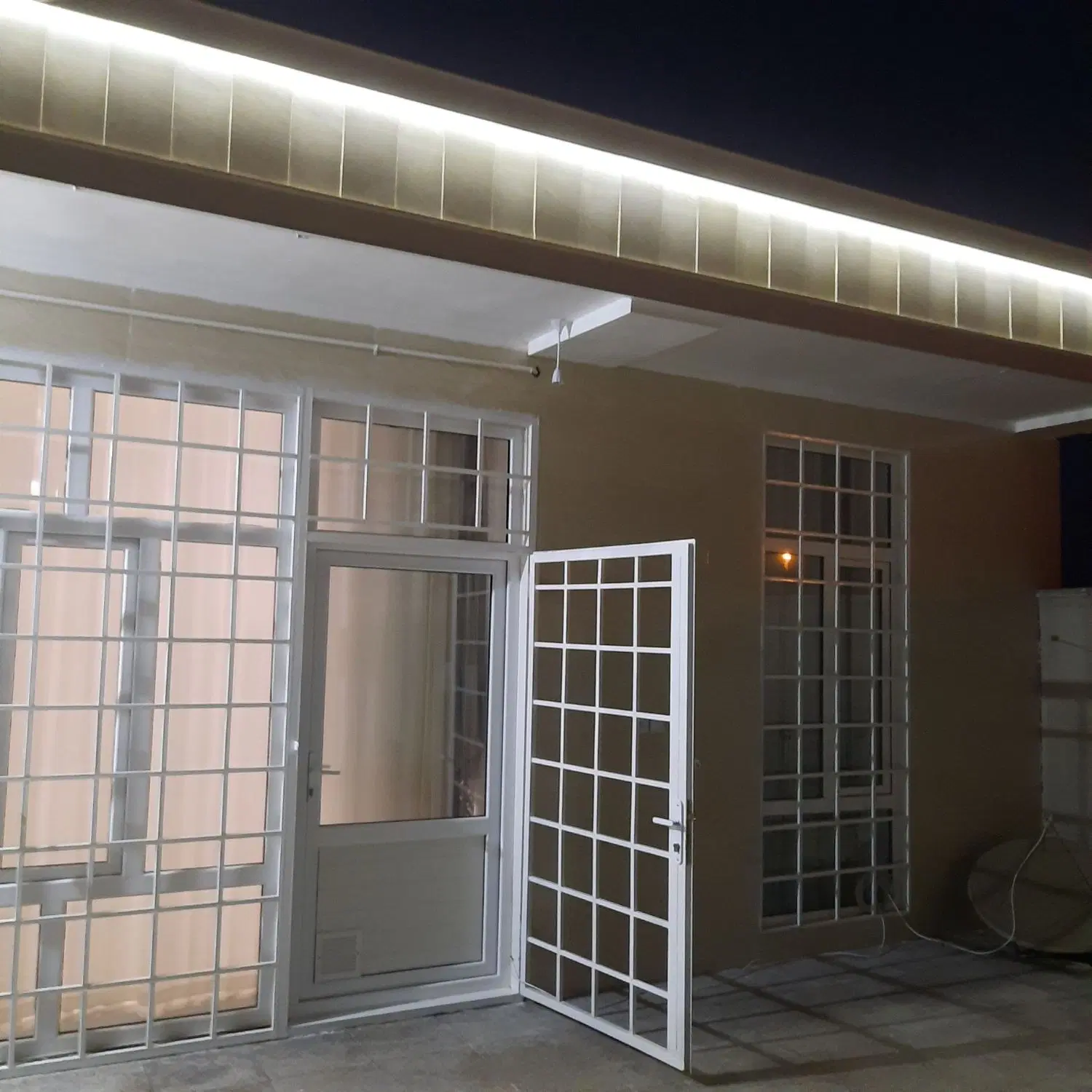 خانه دربه هال سند تکبرگ شهرک محمداباد بلوار امام