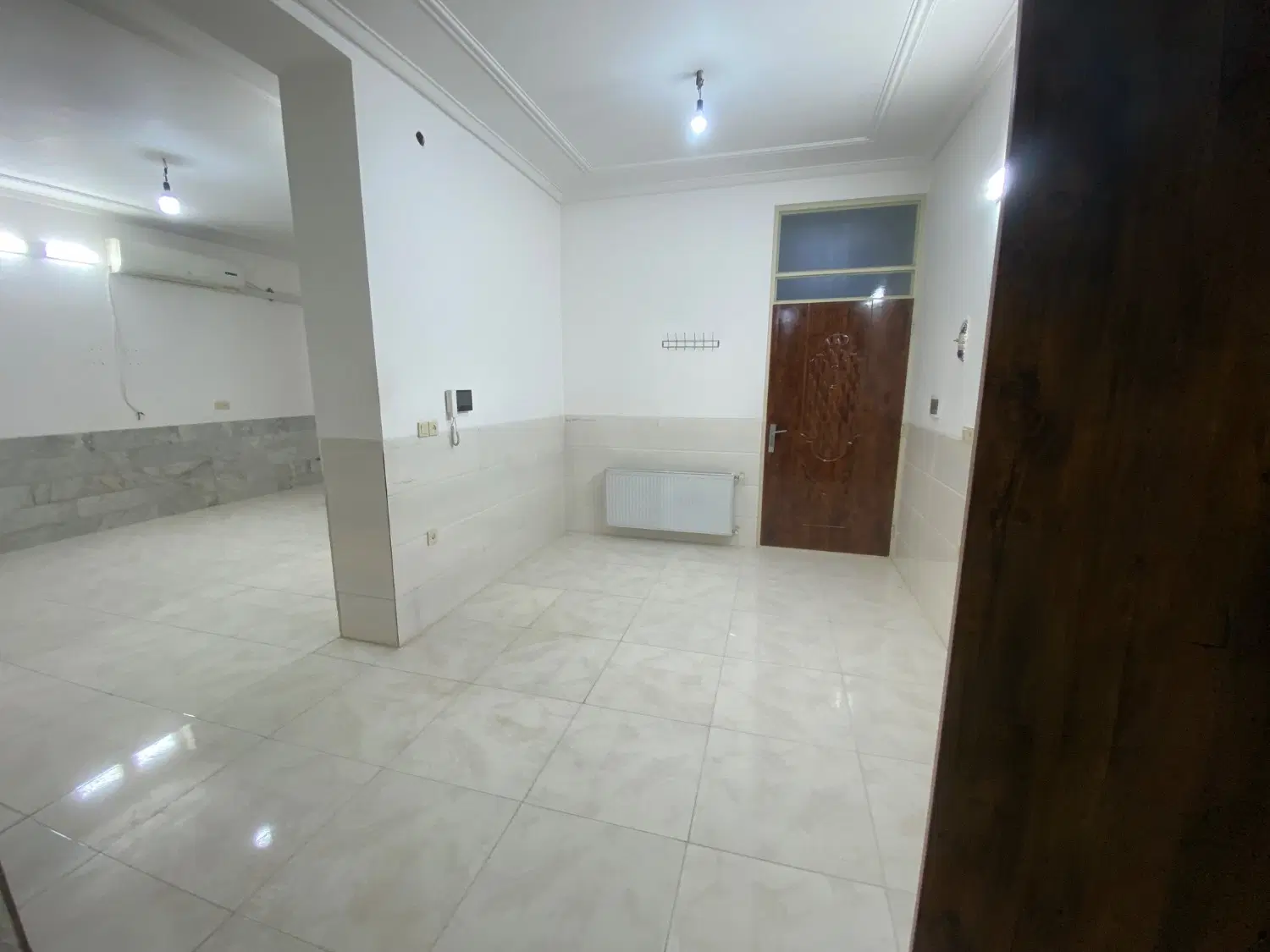 همکف دربست لب خیابان آذریزدی