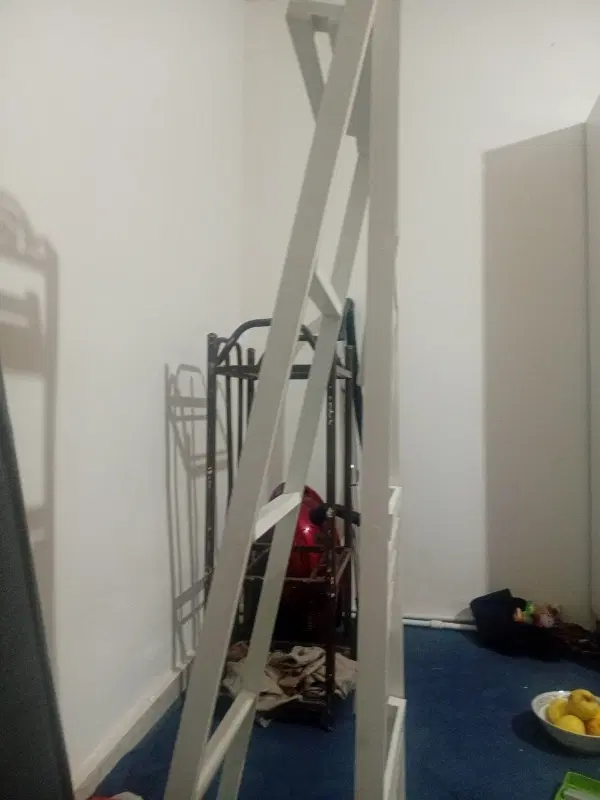 انباری حدودا ۲۰ متری