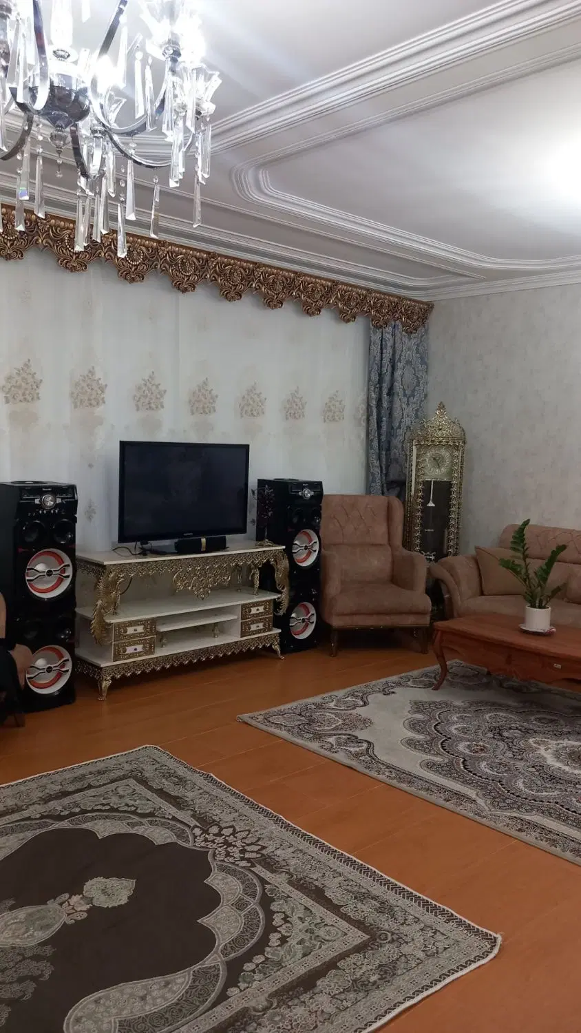 ساختمان دو طبقه در البرز