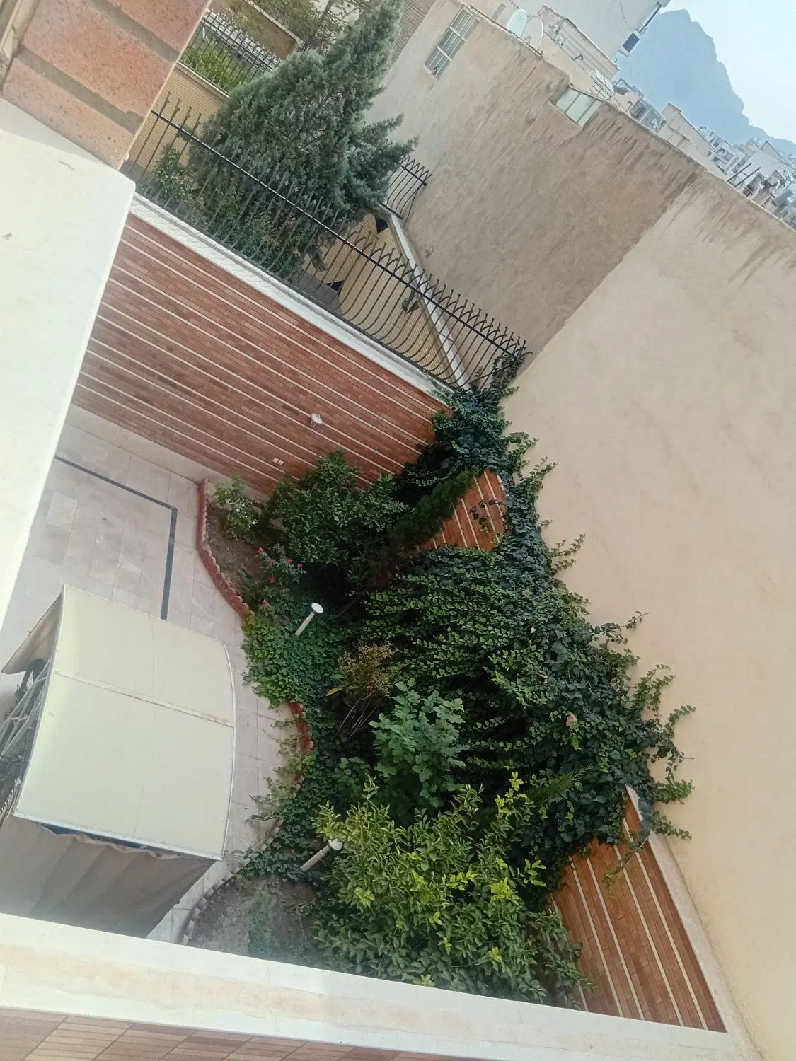 خانه ویلایی فلکه مادر