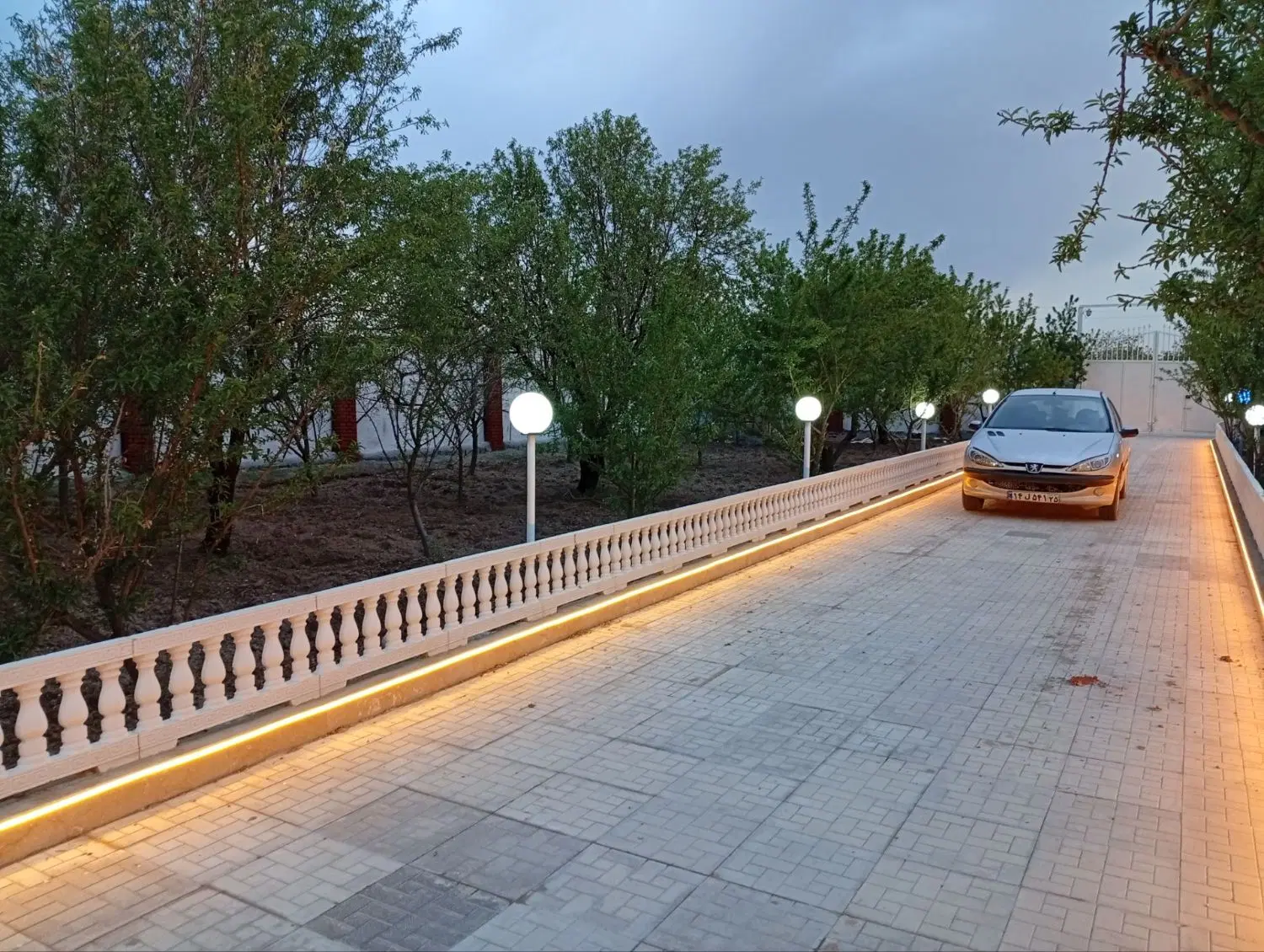 ویلا باغ درآلقو