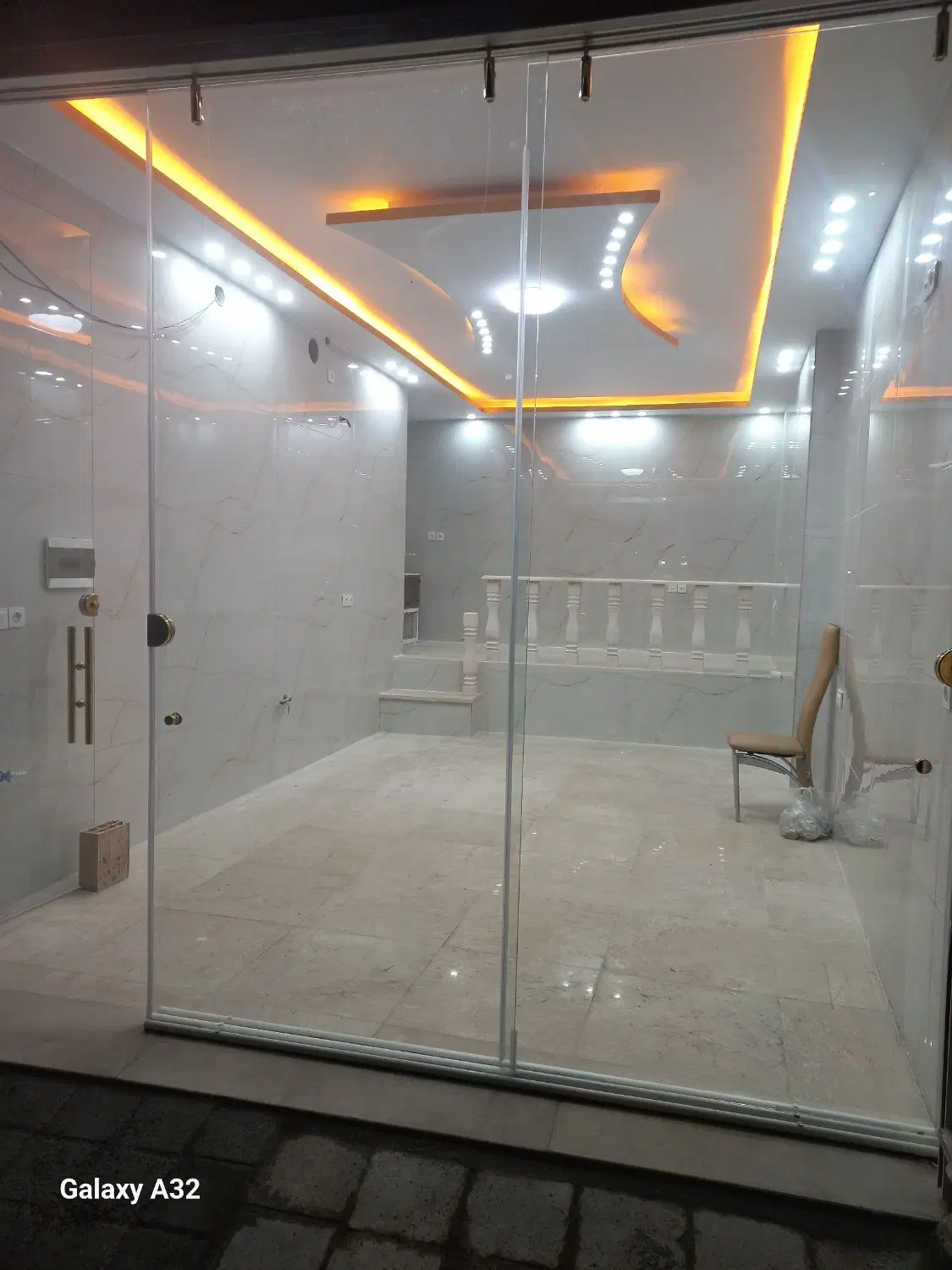مغازه ۳۰ متری نوساز اجاره برای نمایشگاه اتومبیل