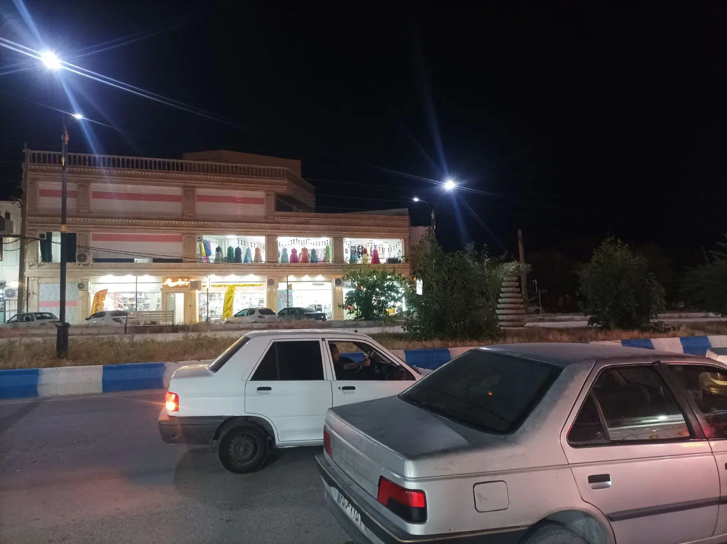 فـروش ملک تجاری  بلوار گلستان