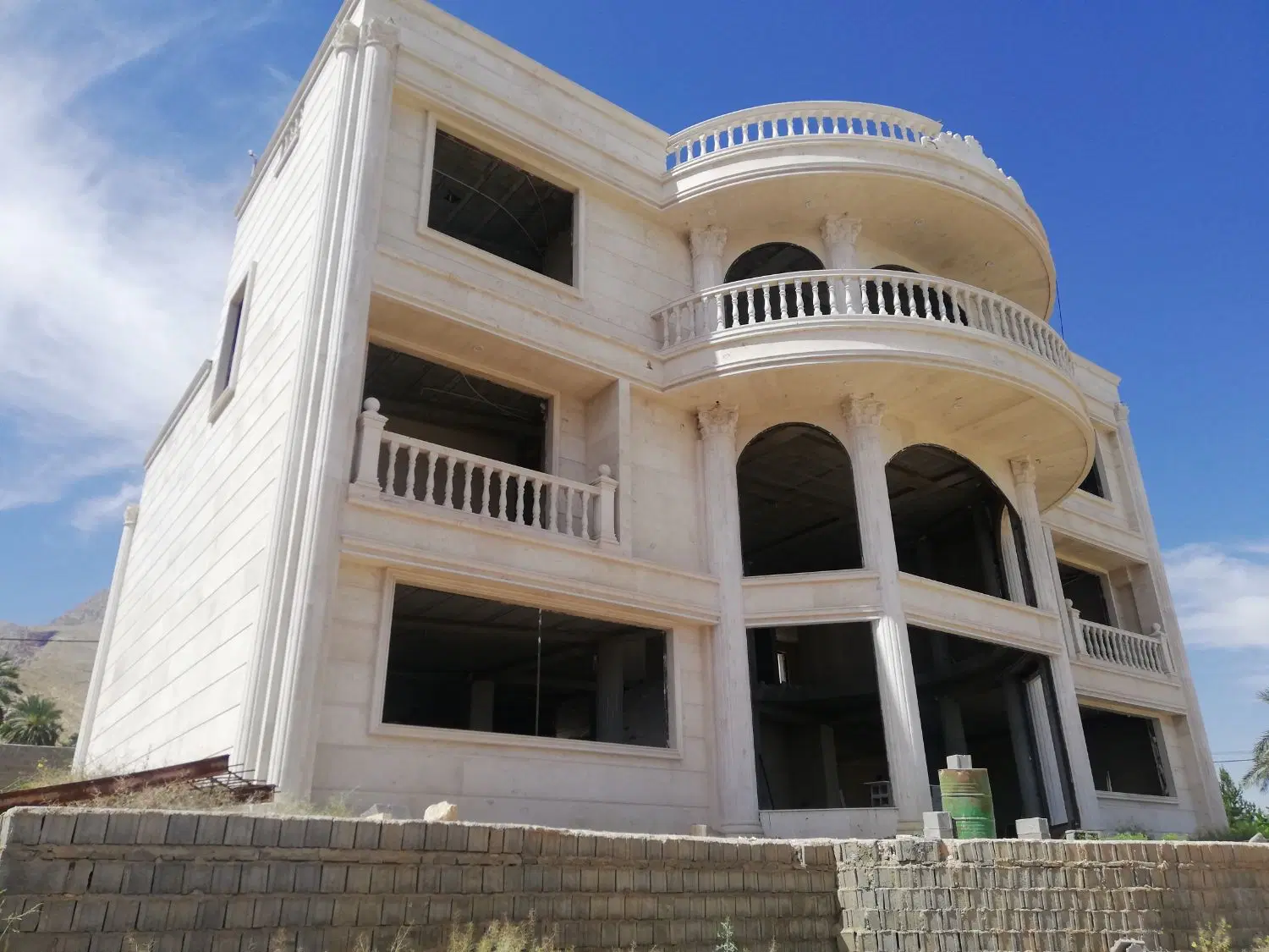 فروش آپارتمان لوکس 5 واحدی