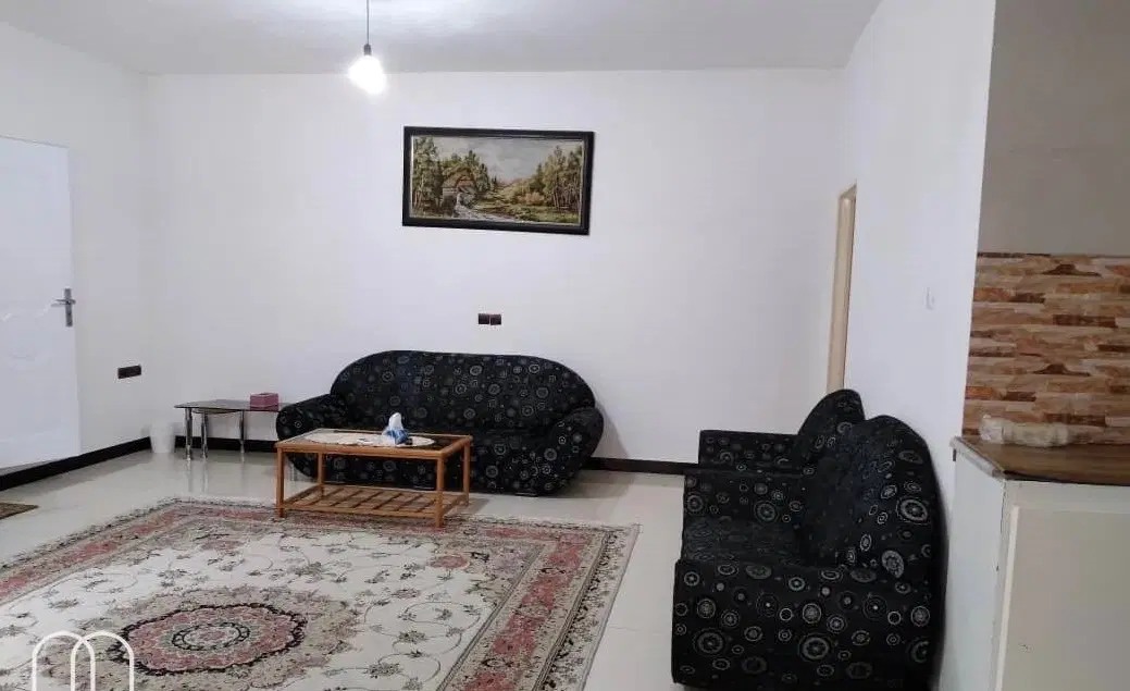 واحد ۷۴ متری خیابان دانشگاه