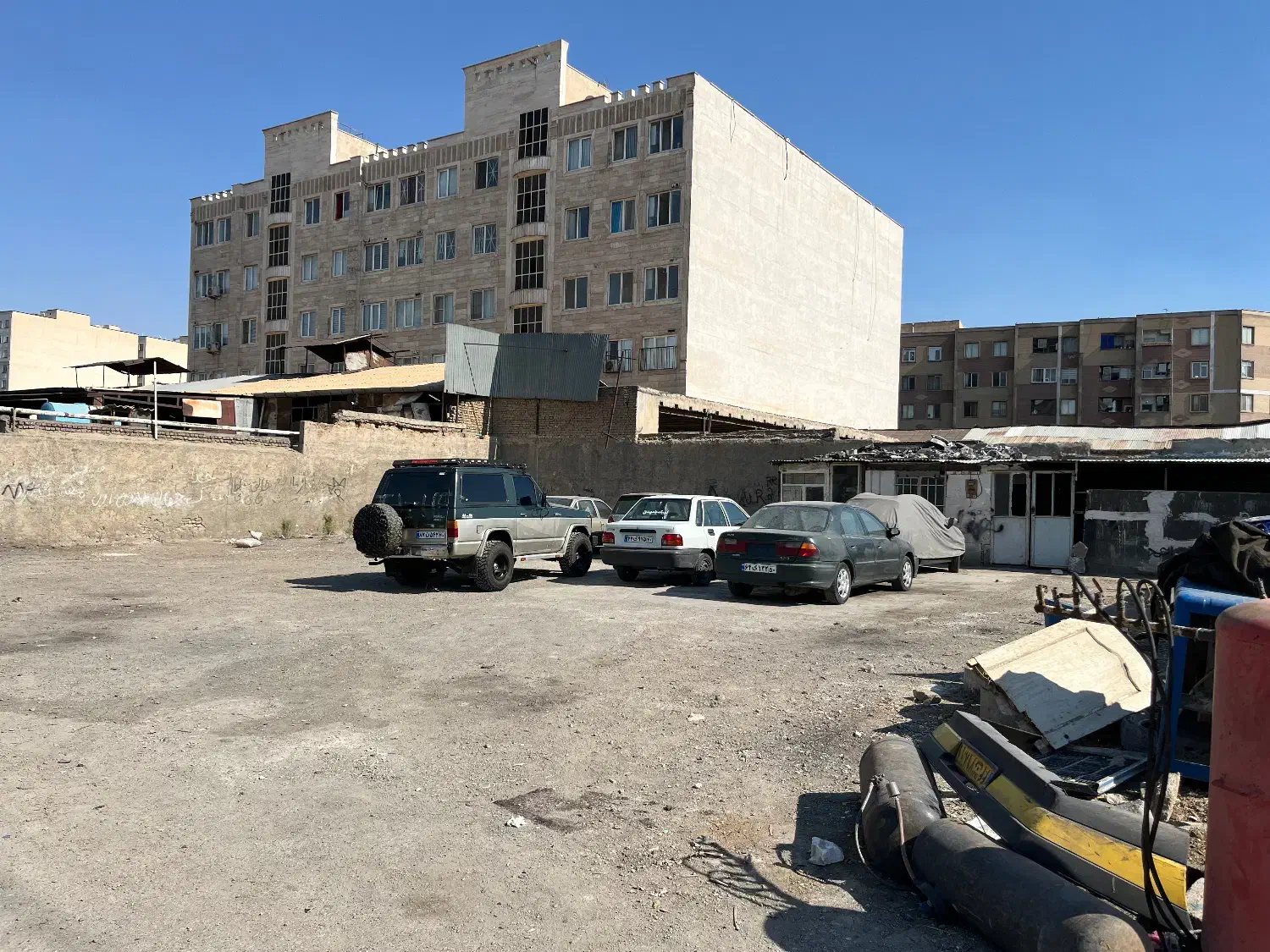 اجاره گاراژ ۵۰۰ متر دولت آباد