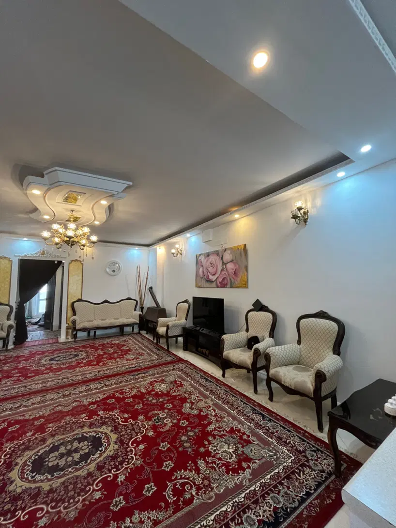 خانه آپارتمان ۱۱۸متر خیابان کافی یا فتاح