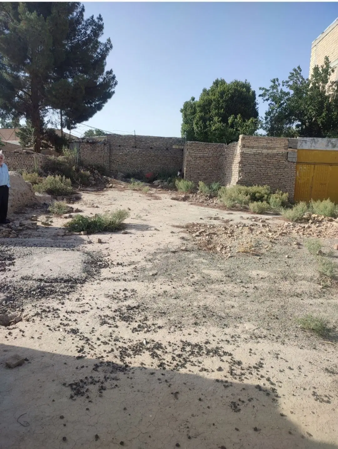 زمین ۴۰۰ متری