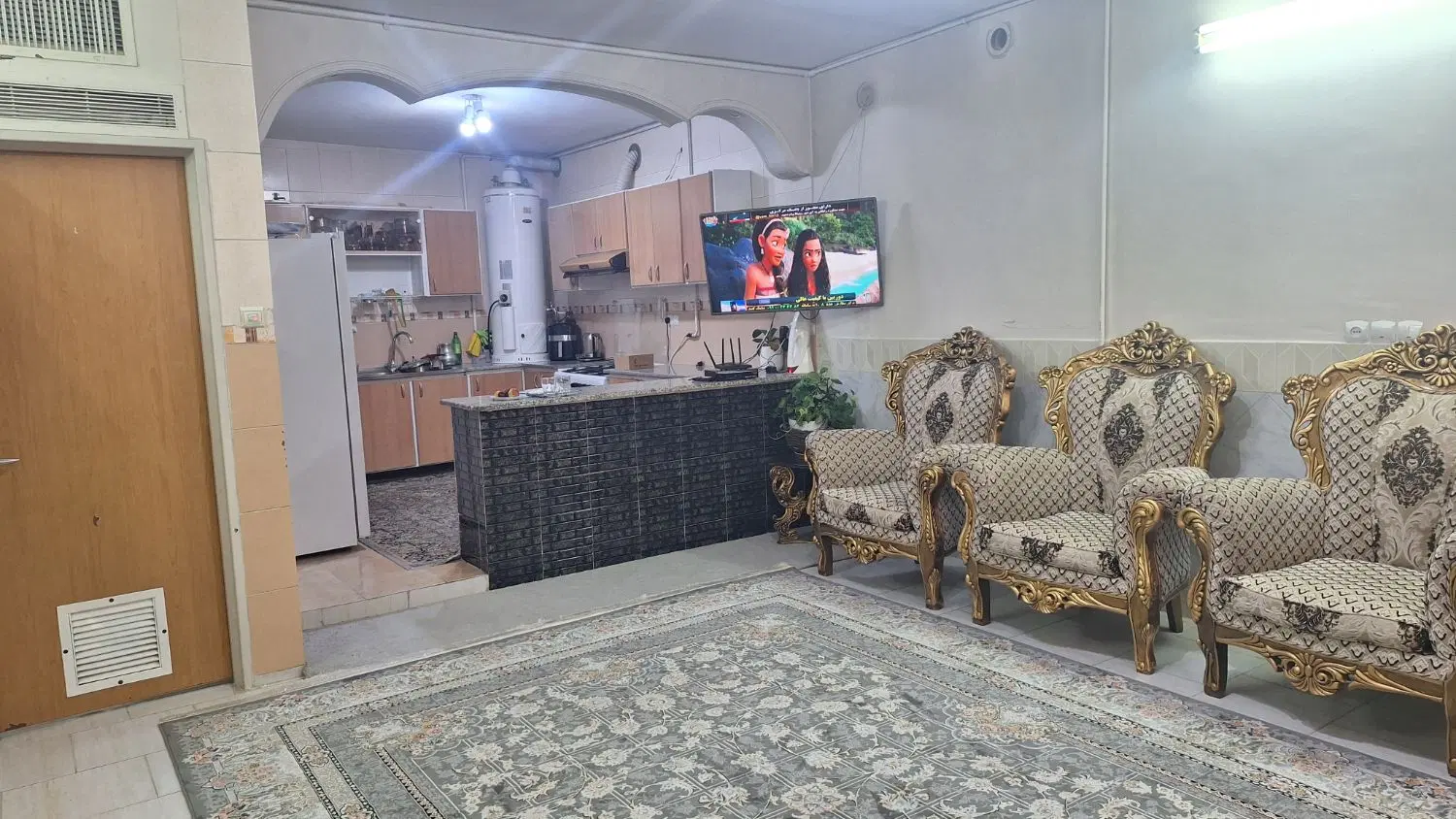 ویلایی دو طبقه کنگاز حیات دار