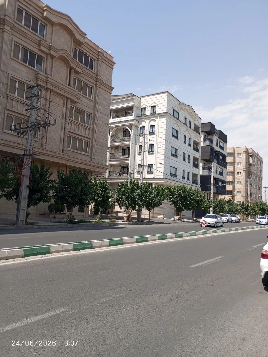 خرید_فروش_آپارتمان_ ویلا_ درشهرک ناز و خوشنام