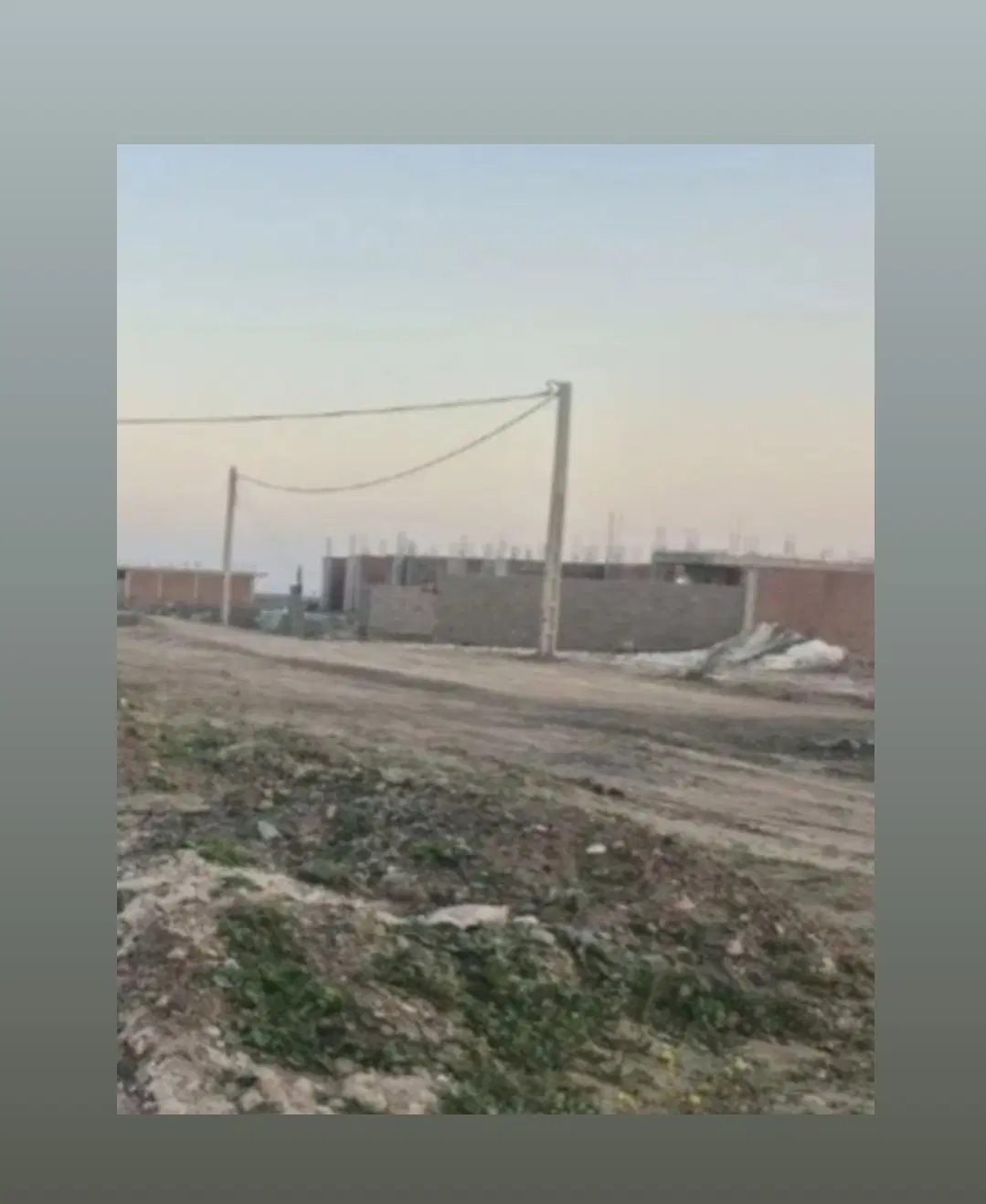 زمین‌ نارجو‌ داخل ساخت سازا