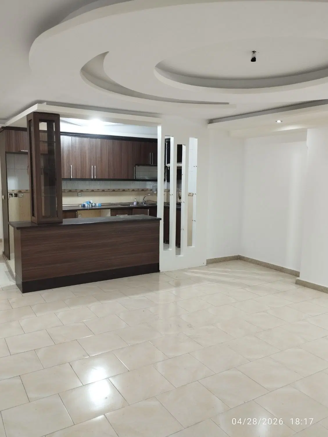 فروش آپارتمان خیابان بازار