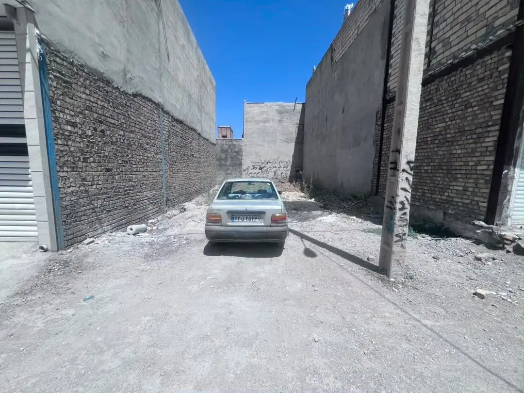 زمین مسکونی