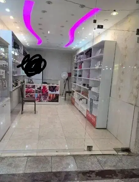یک باب مغازه پاساژ هنرور