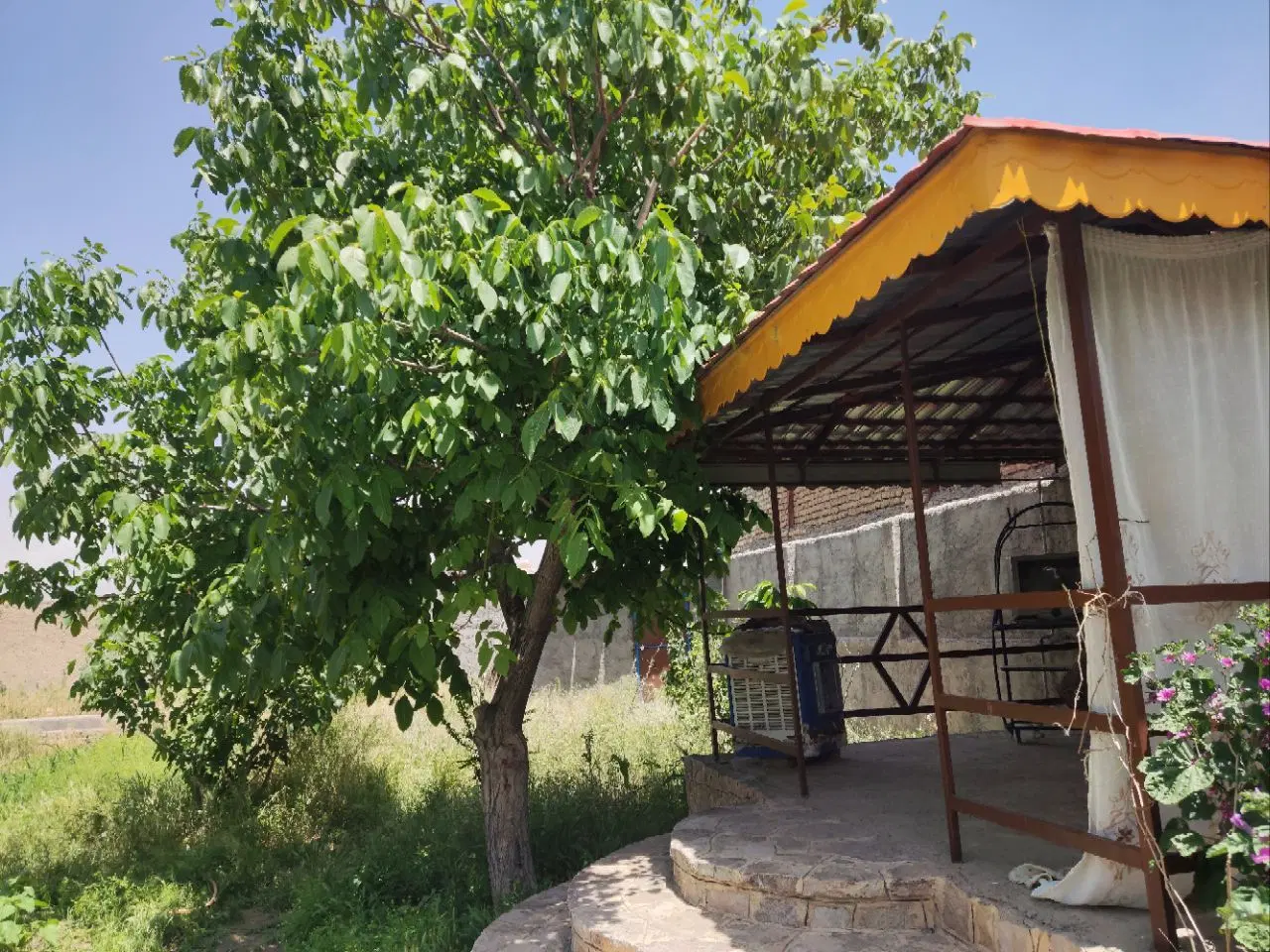 فروش باغ ویلا چناران روستای هلال