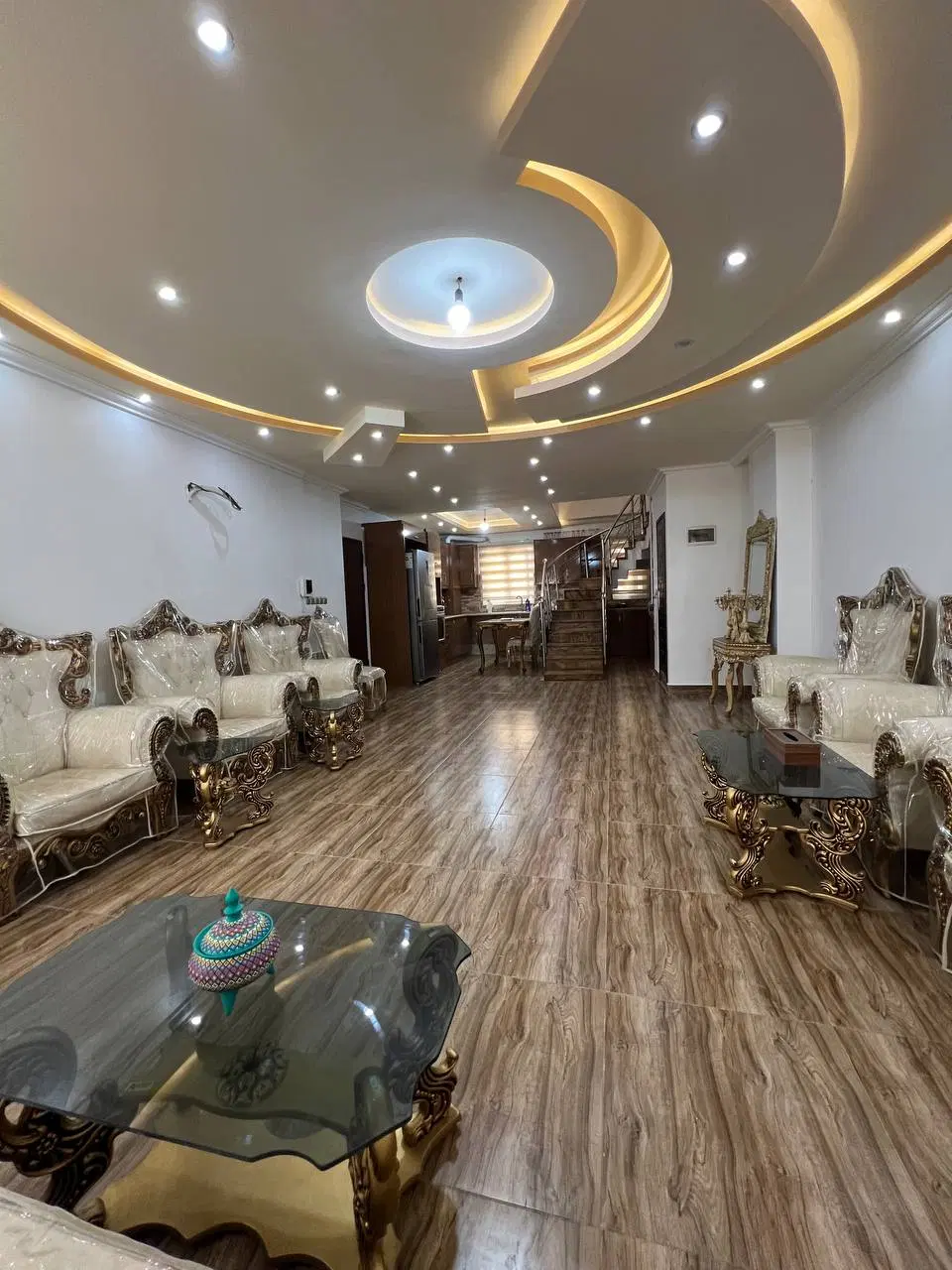 ۲۰۰ متر تریبلکس ۳ خواب ، پنت ۴۰ متری