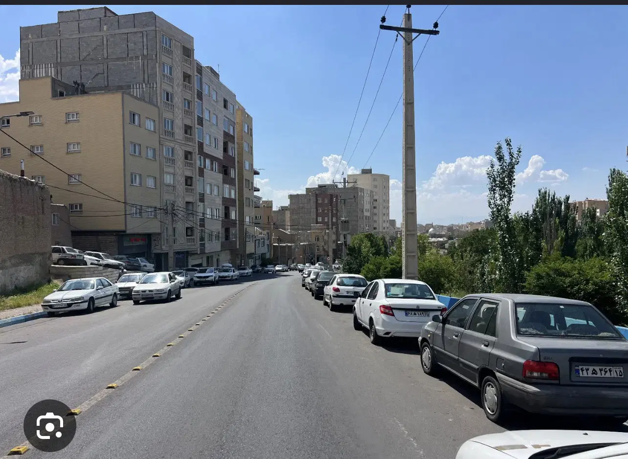 حیاط ویلایی ابرسان ۷ تیر