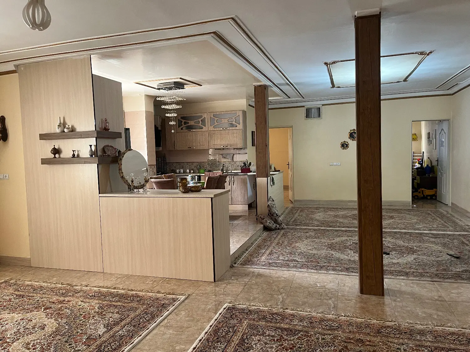 آپارتمان شش واحدی