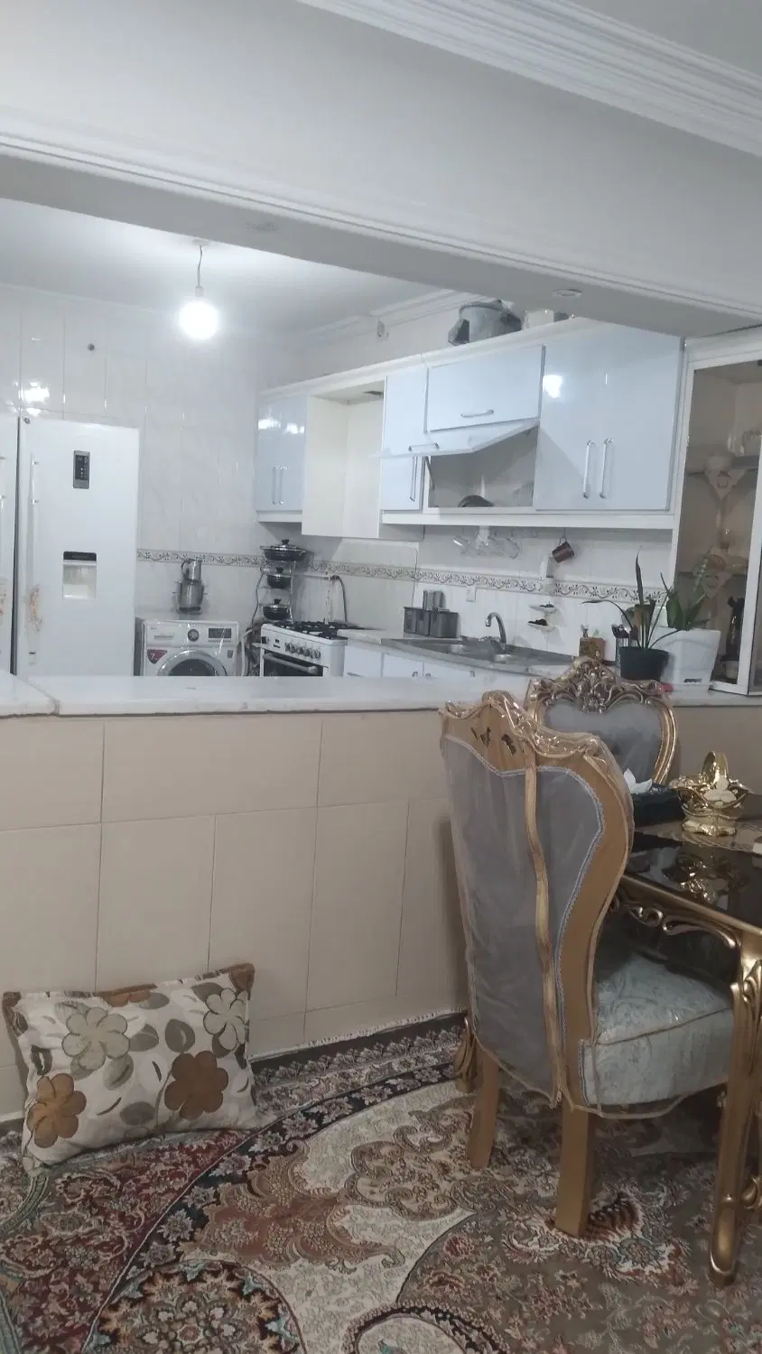 منزل میلایی در دوطبقه خیابان کرامت۶۰۰۰۰۰۰۰۰۰