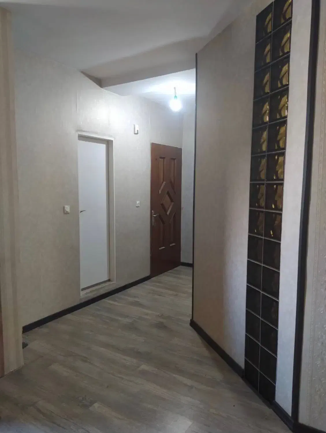 ۸۵ متر با پارکینگ سندی ۲ خواب رو به نما_گلشهر