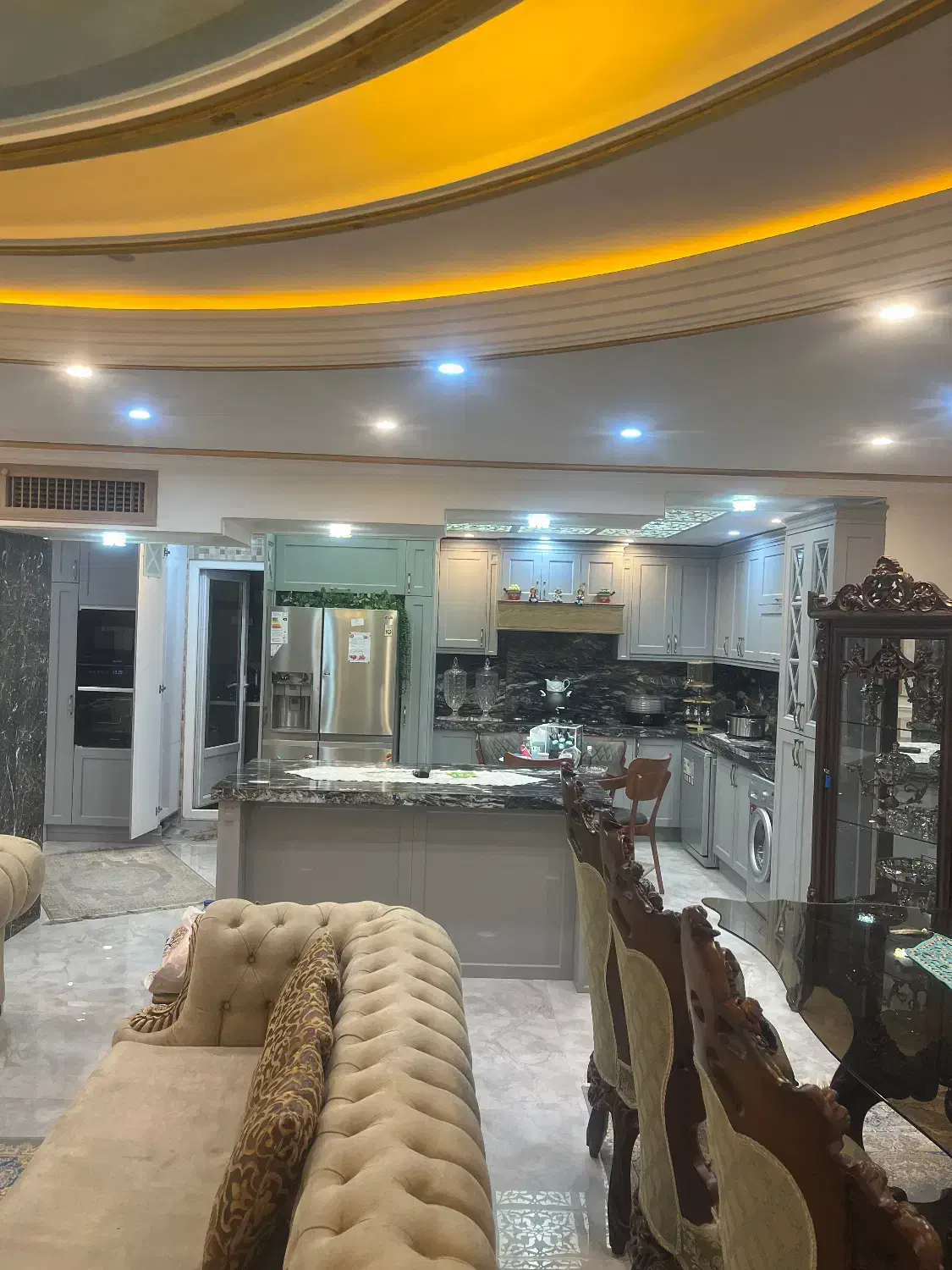آپارتمان ۱۸۶ متری رودکی غربی