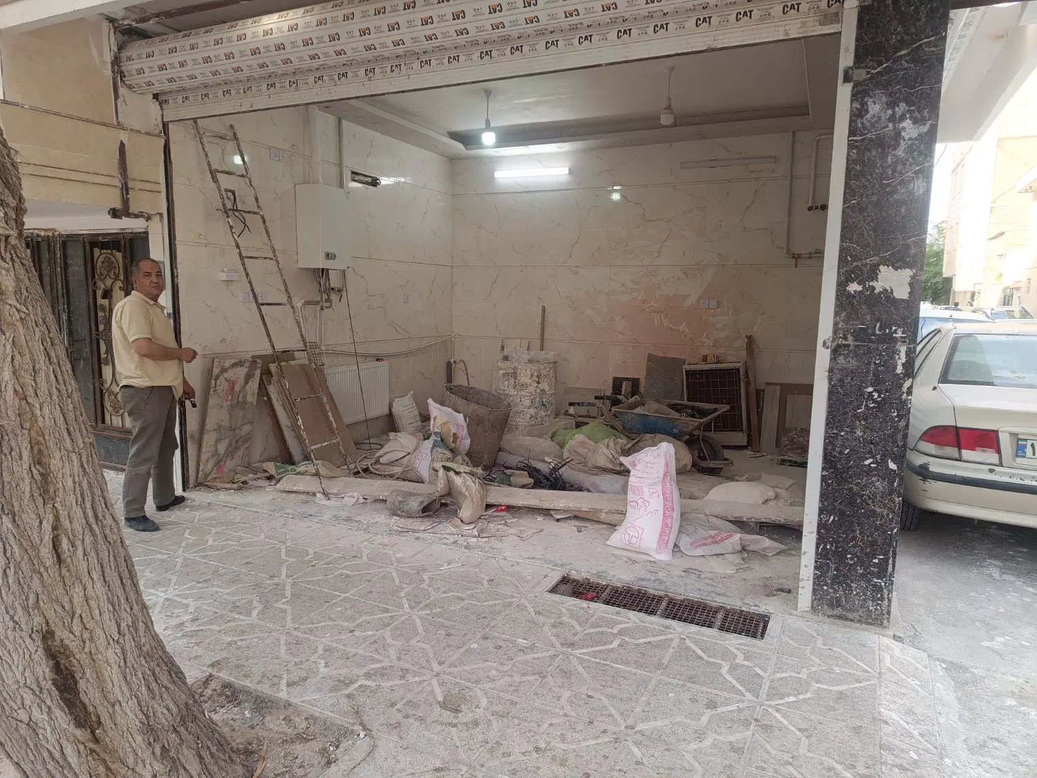 مغازه۲۰مترتجاریی فروشی وزیرزمین۳۰متری