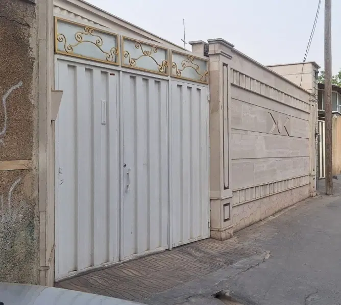 خانه ویلایی خیابان سپاه سابق