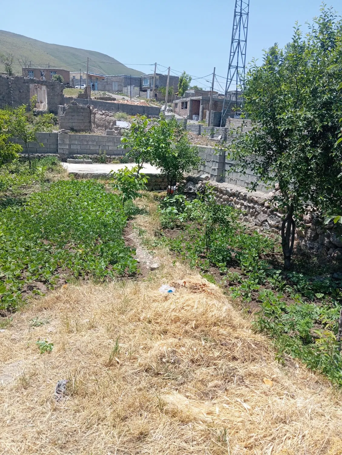 زمین به متراژ 190مترمربع تجاری و مسکونی دوبر