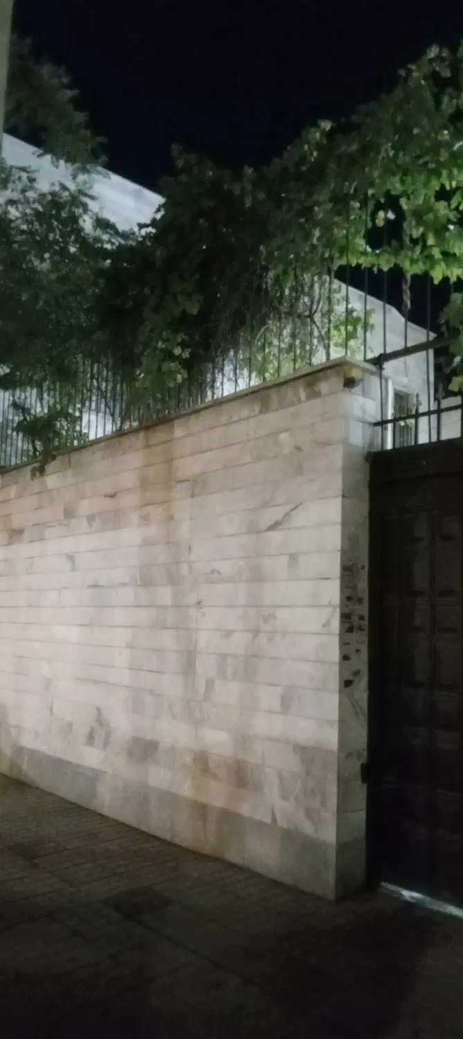۱۱۱متری ویلای و تجاری -نشوه