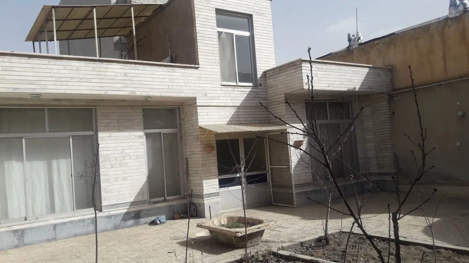 اجاره ملک مسکونی دربستی موقعیت ماندانا-گلگشت