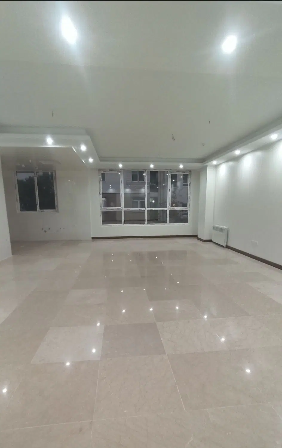 ۱۳۱ متر ۳ خوابه نوساز فول امکانات(اردیبهشت جنوبی)
