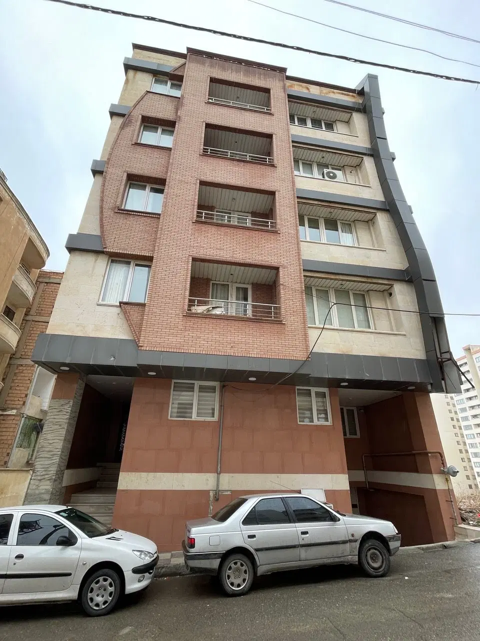 آپارتمان ۱۰۰متر گلشهر۱